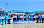 Vietnam Airlines chào đón hành khách thứ 9 triệu đến Nha Trang